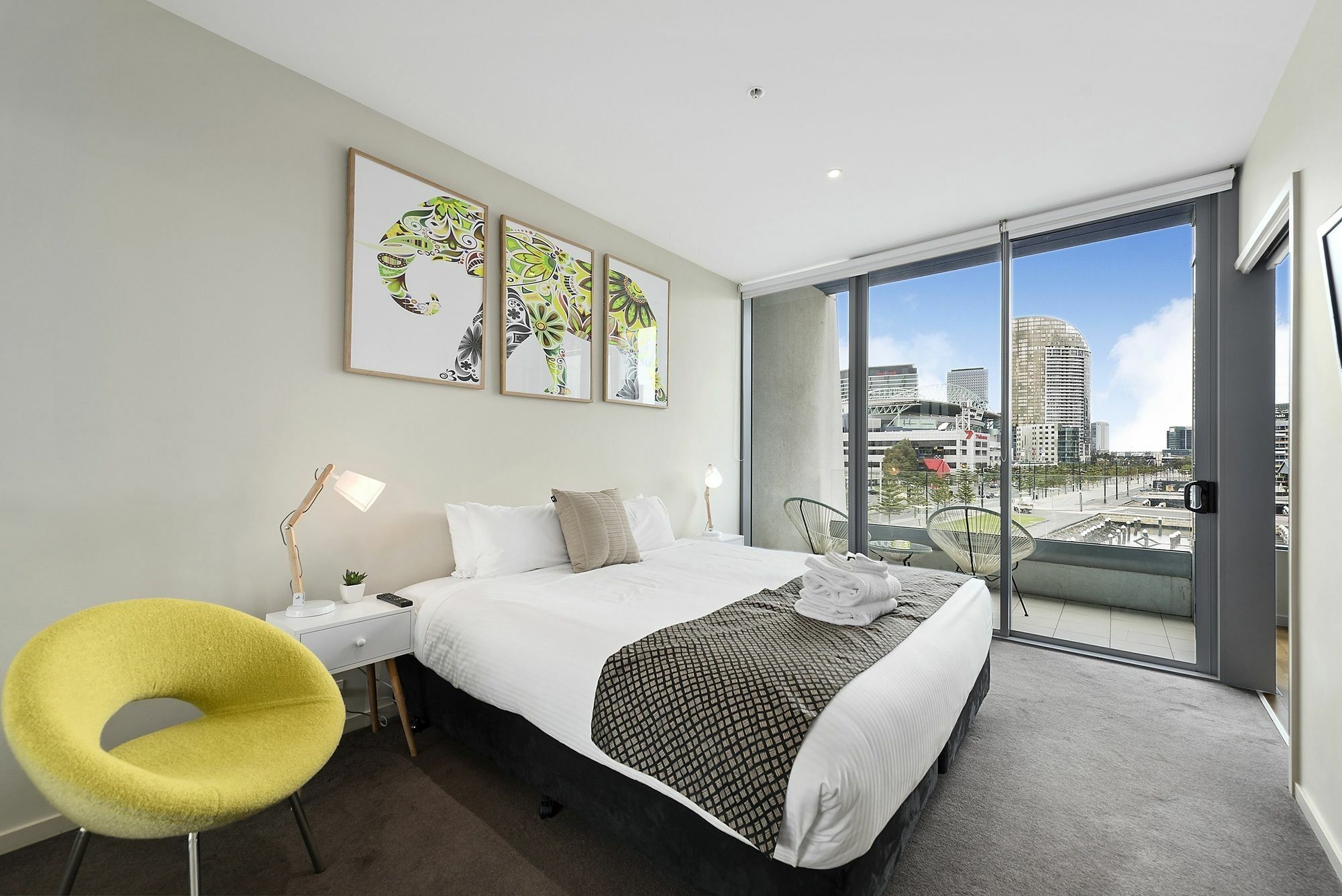 Docklands Private Collection - Newquay Aparthotel Melbourne Bagian luar foto